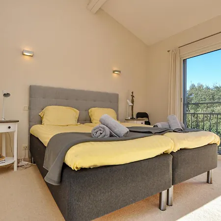 Holiday home 4 Bedroom Pet Friendly In Maxime *