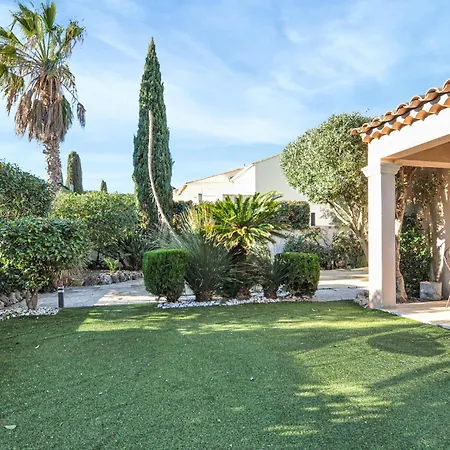 Holiday home 4 Bedroom Pet Friendly In Maxime